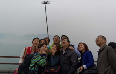 工會(huì)組織員工開展三峽快樂之旅